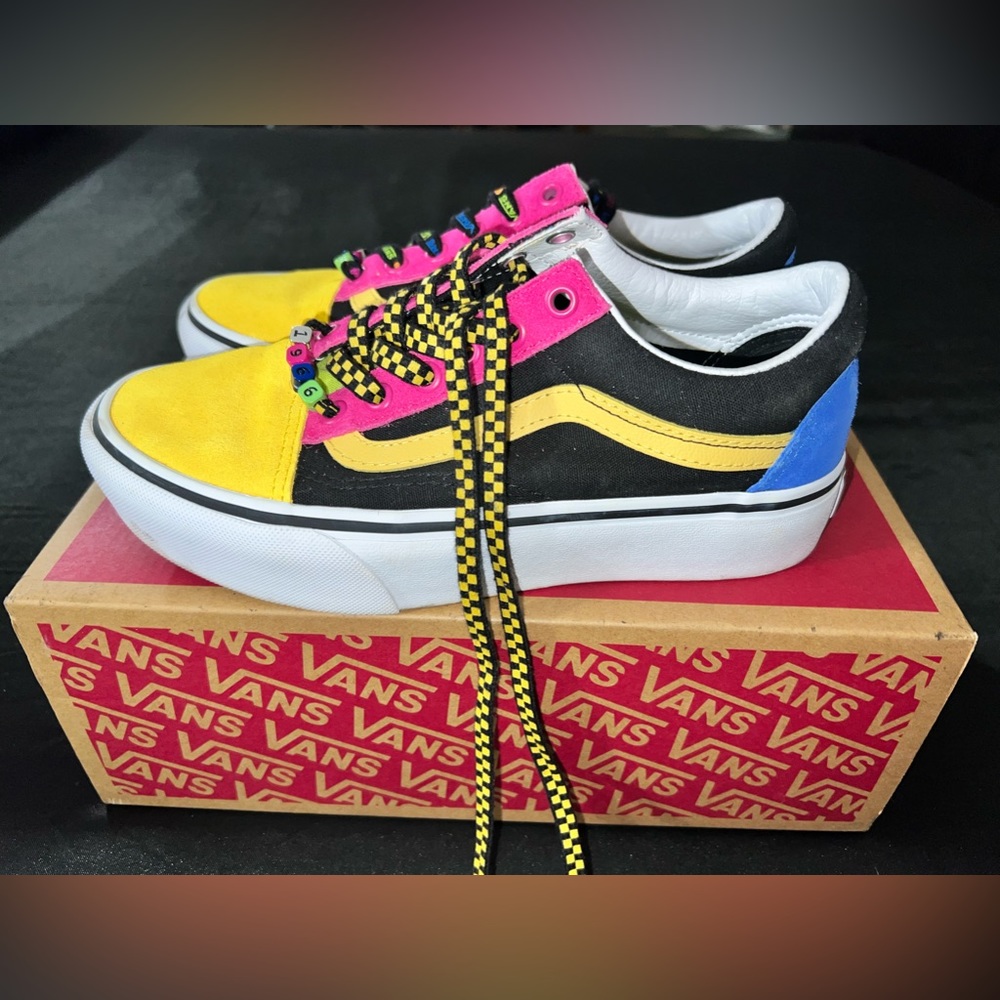 Vans Old Skool Platform Sneakers - Multi-Colored - Colorful Beaded/Colorful Lace - Picture 3 of 3